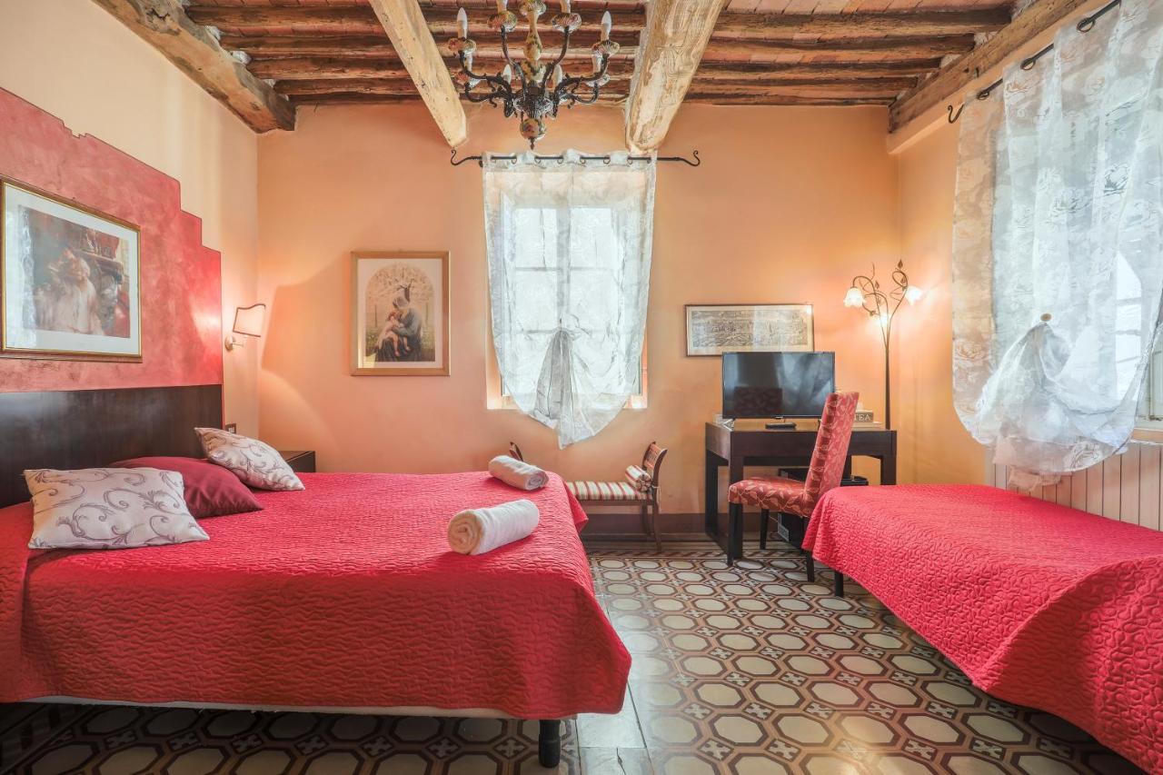 Antica Residenza Santa Chiara -City Center Lucca Ngoại thất bức ảnh