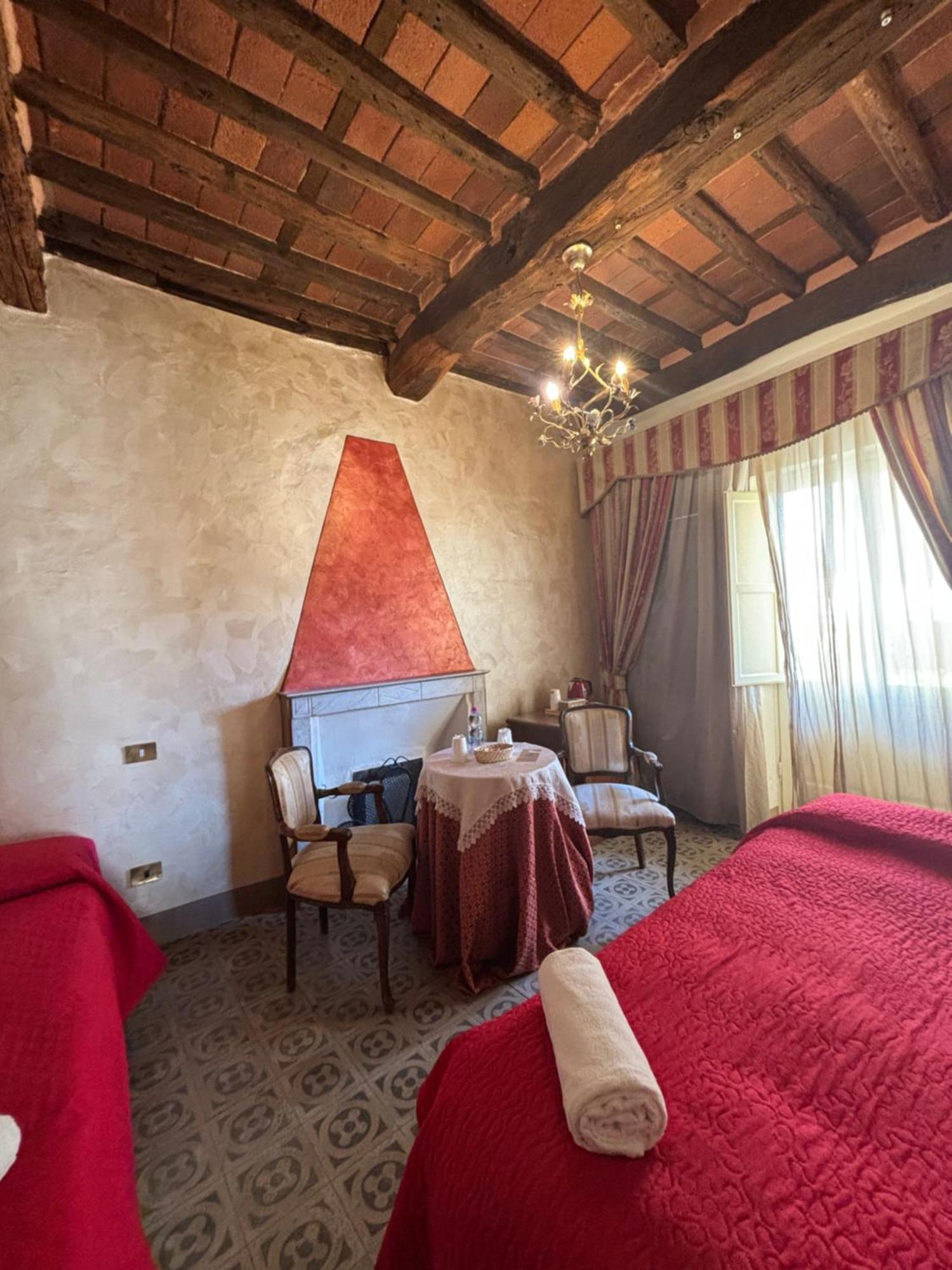 Antica Residenza Santa Chiara -City Center Lucca Ngoại thất bức ảnh
