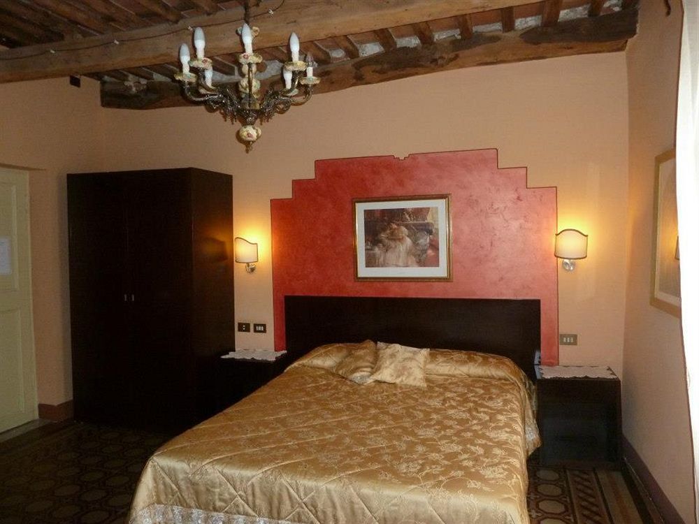 Antica Residenza Santa Chiara -City Center Lucca Ngoại thất bức ảnh